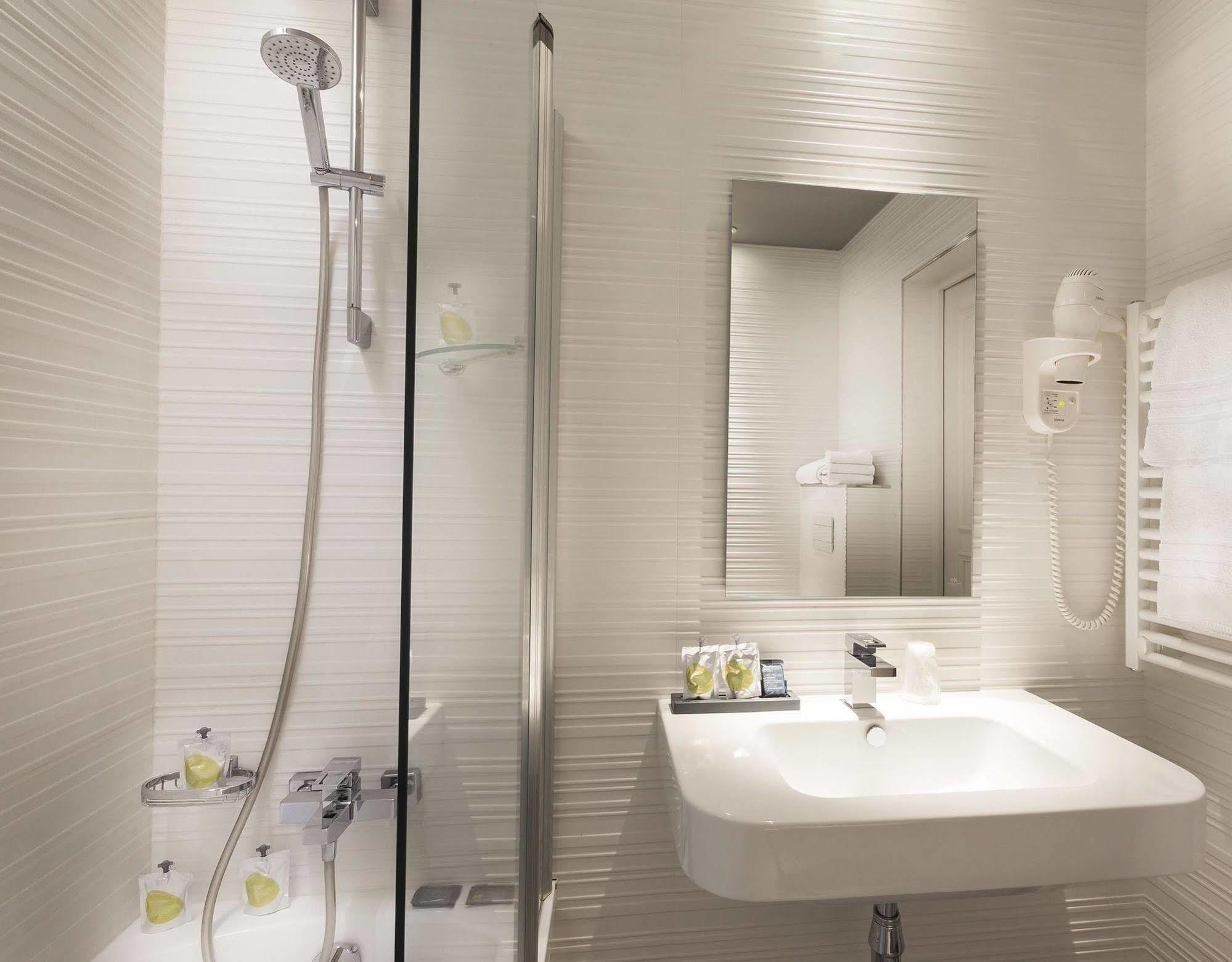 Hotel Garance Παρίσι Εξωτερικό φωτογραφία